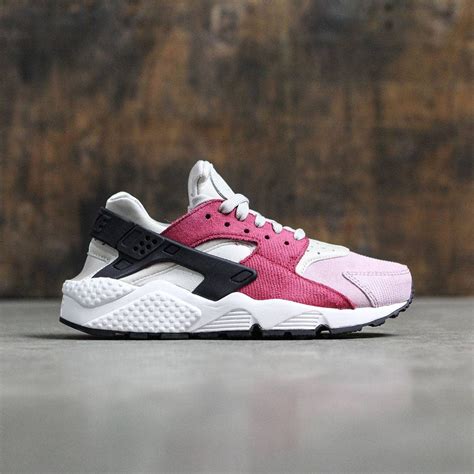 nike huarache women's.